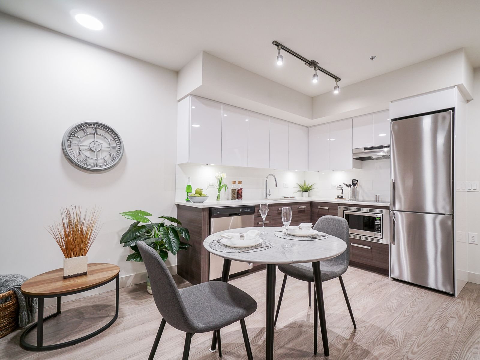 Retirement homes surrey bc spacious kitchen design